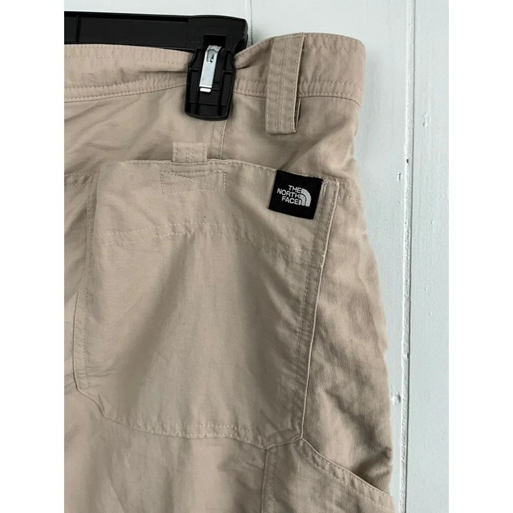 The North Face Mens 38 Khaki Nylon Cargo Hiking Shorts Tan VN009261 S06